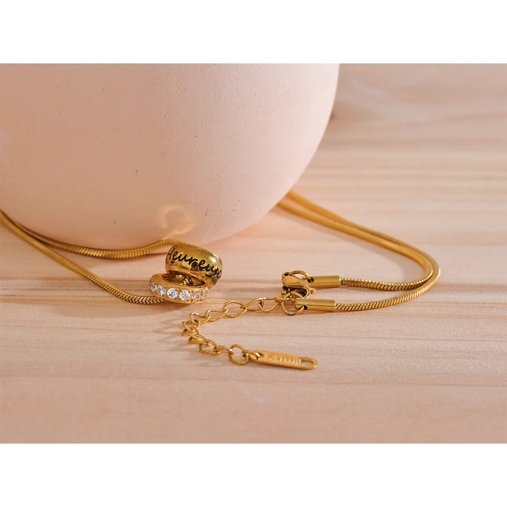 Unique Round Necklace - Women's Jewellery with Gold Plating