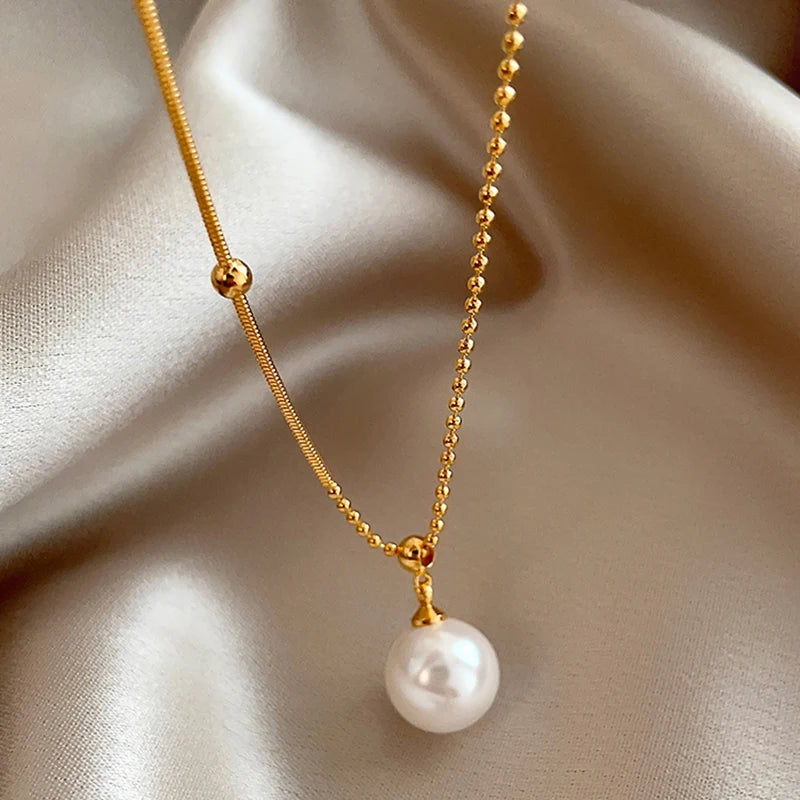 Splicing Pearl Pendant Necklace