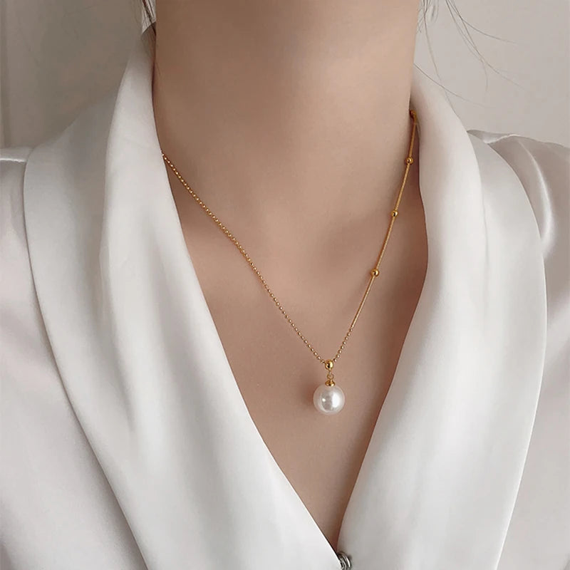 Splicing Pearl Pendant Necklace