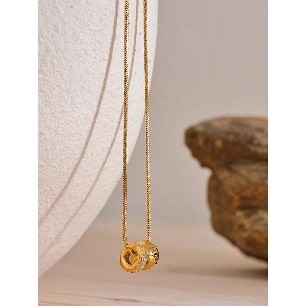 Unique Round Necklace - Women's Jewellery with Gold Plating